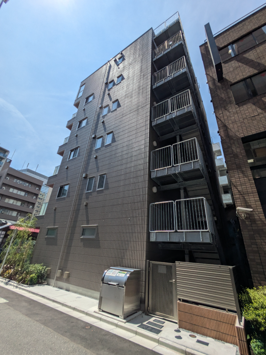 v20251008150721/fresh/building/J00100631562_9