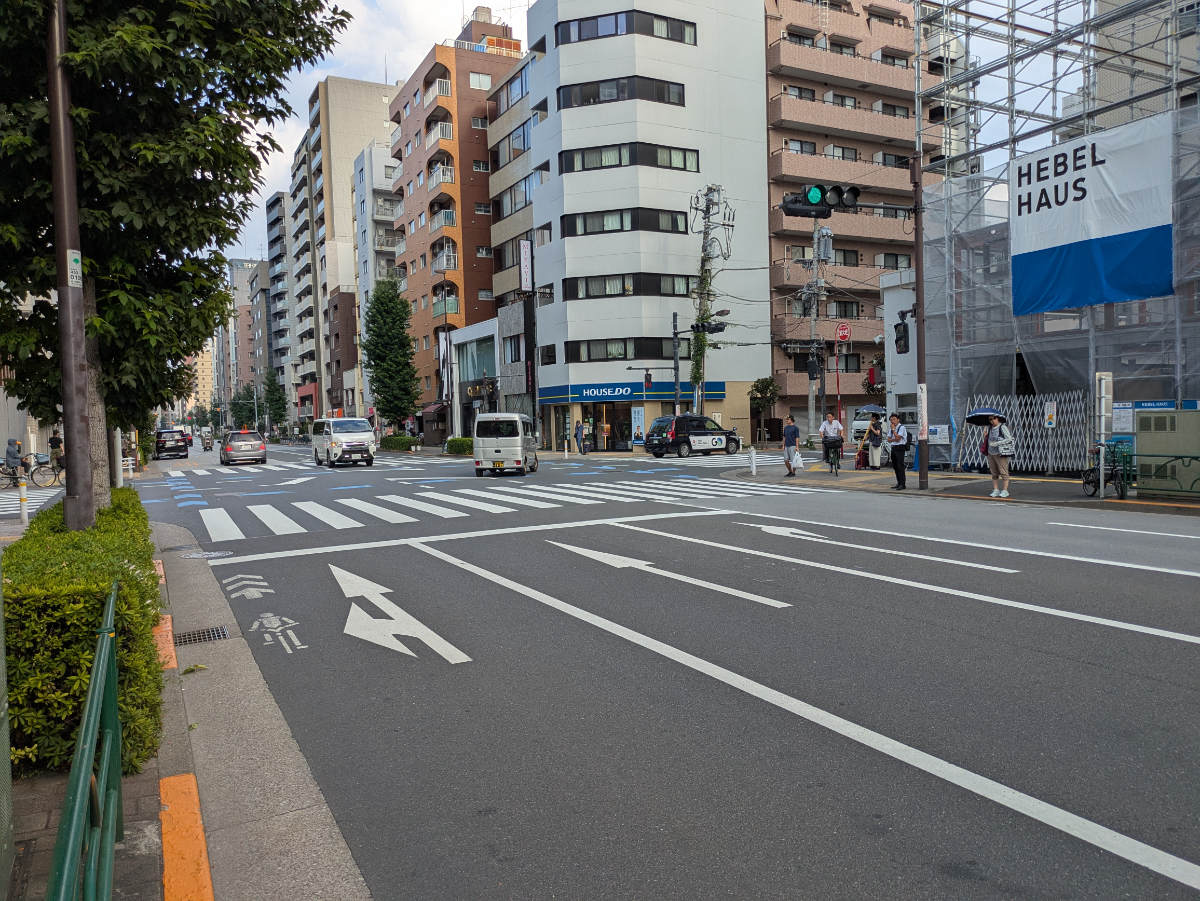v20251009150657/fresh/building/J00100363717_2
