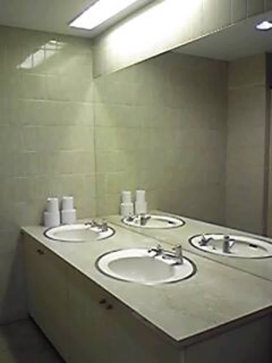 v20251009150657/fresh/building/J00100363717_9