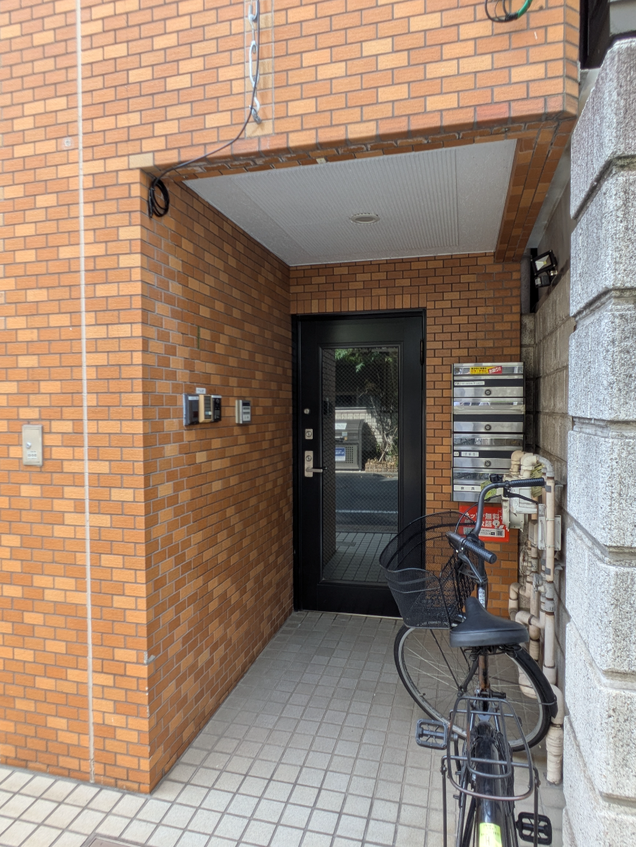 v20251009150657/fresh/building/J00100366435_3