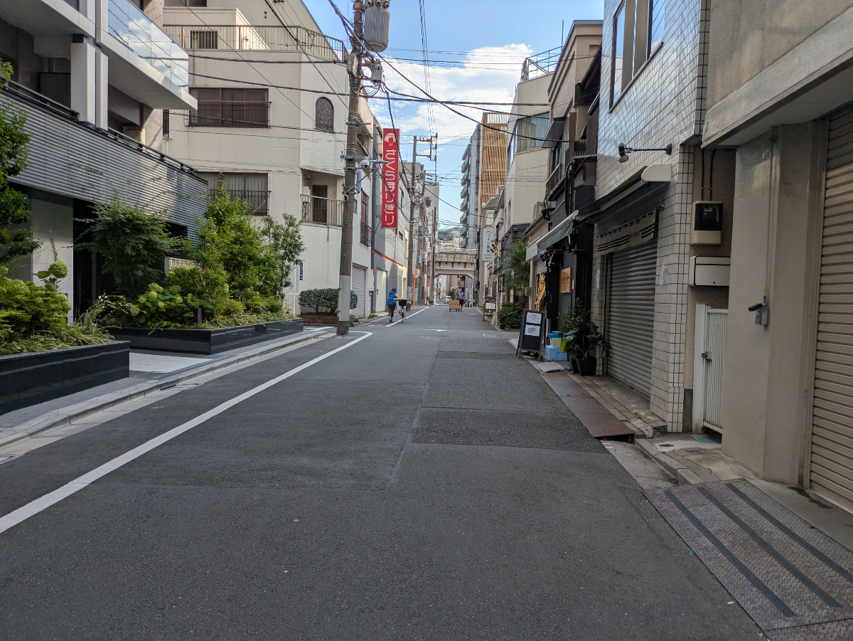 v20251009150657/fresh/building/J00100366530_2