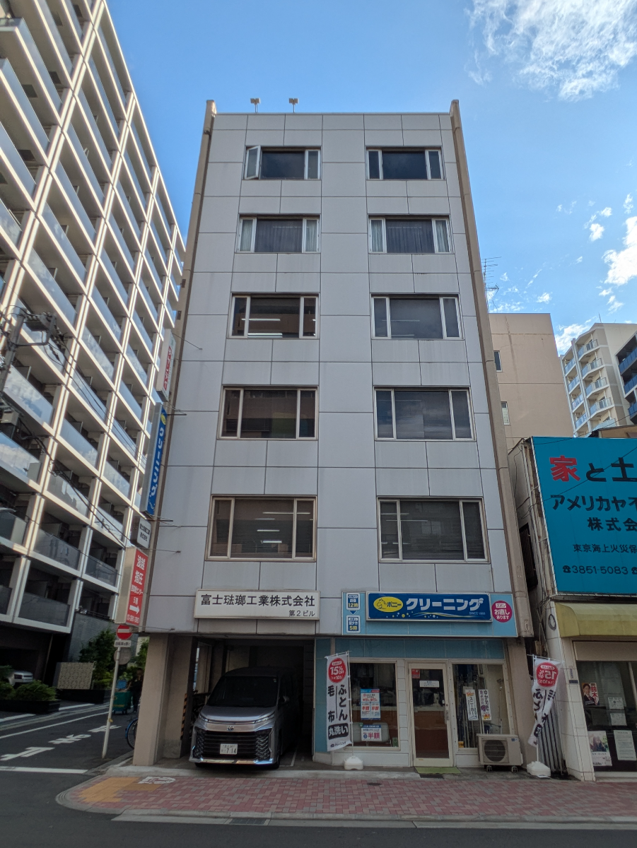 v20251009150657/fresh/building/J00100366530_7