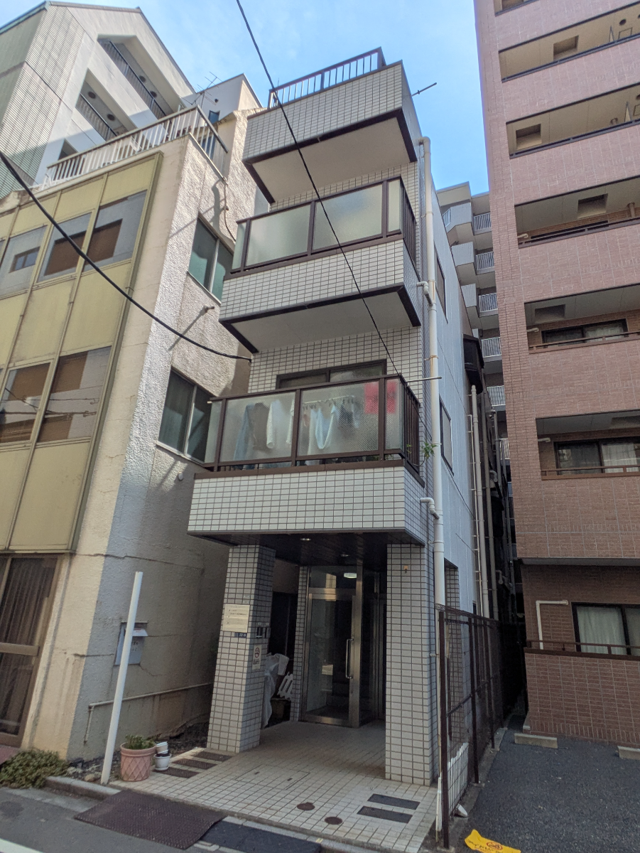 v20251009150657/fresh/building/J00100368273_6