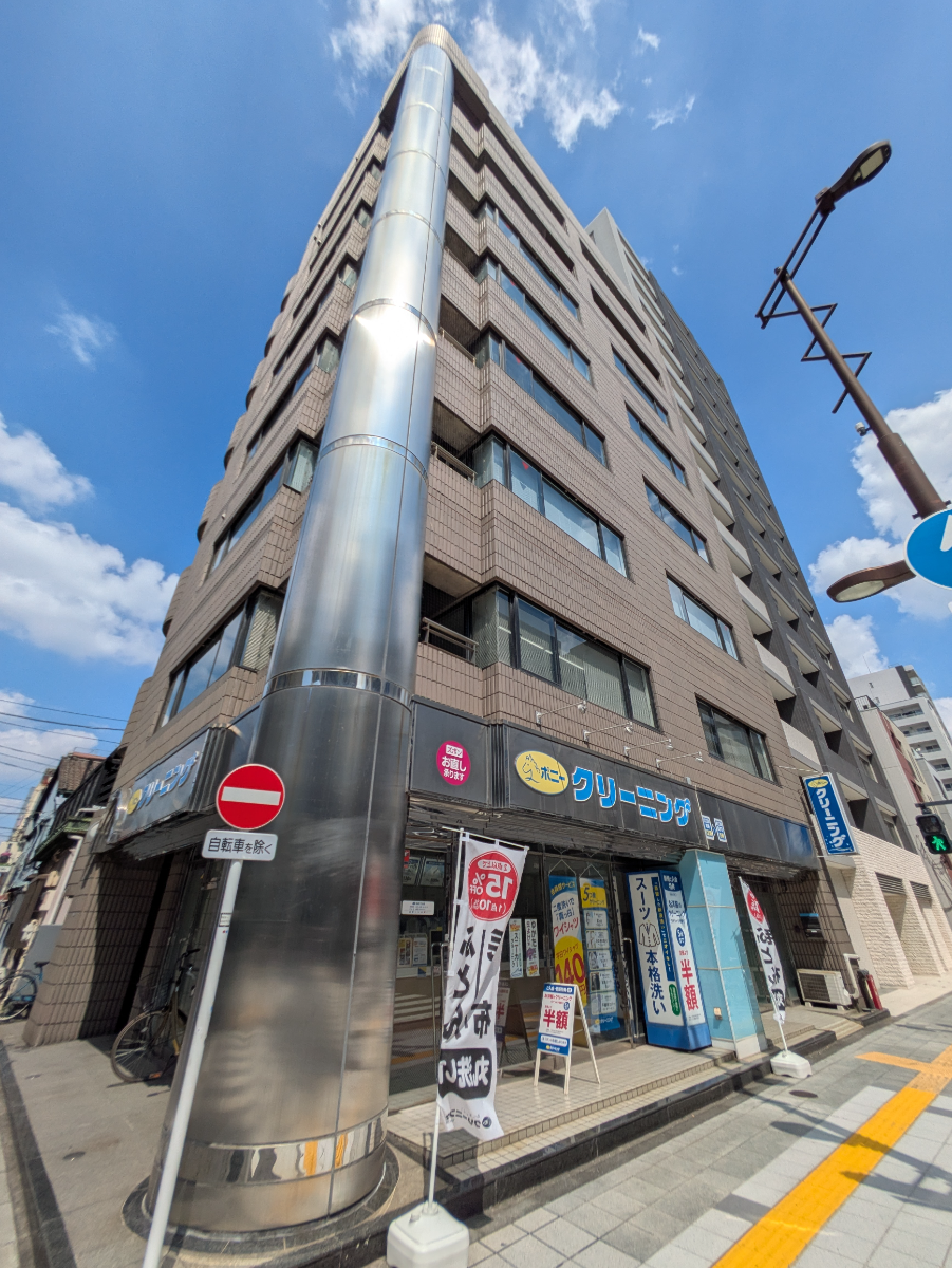 v20251009150657/fresh/building/J00100368274_9