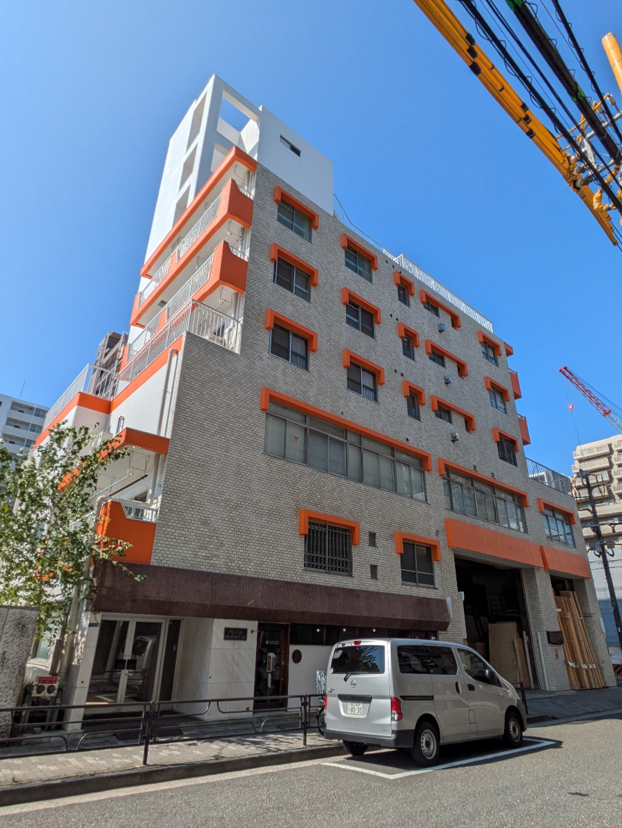 v20251009150657/fresh/building/J00100379168_8