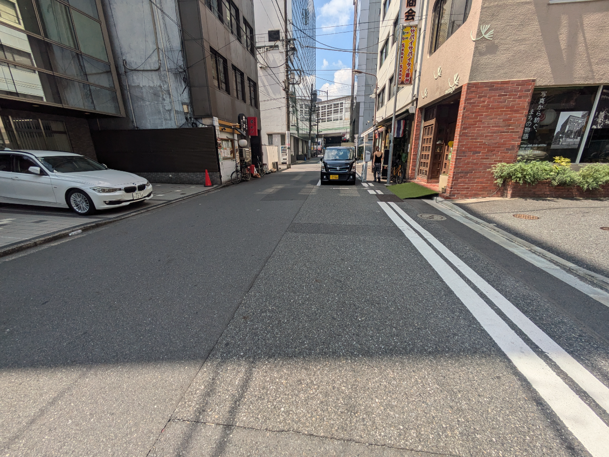 v20251009150657/fresh/building/J00100381793_11