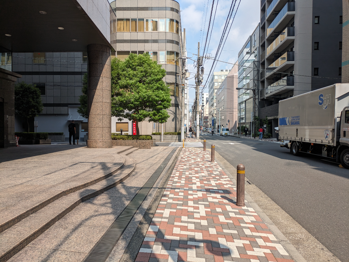 v20251009150657/fresh/building/J00100383601_2