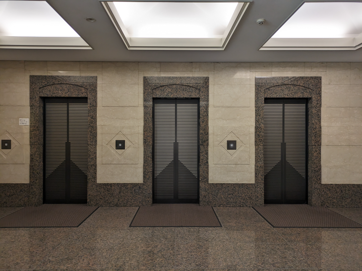 v20251009150657/fresh/building/J00100383601_4