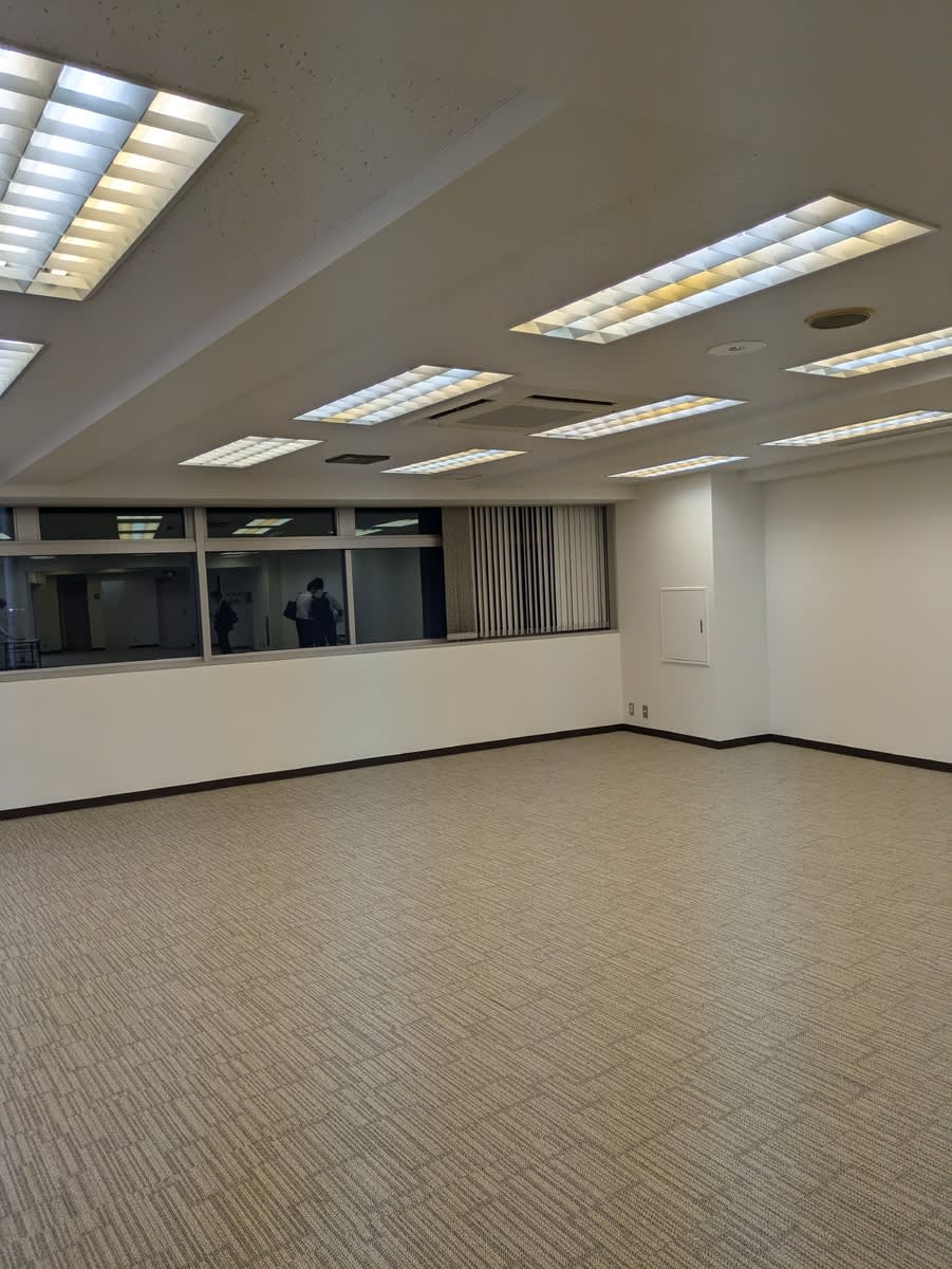v20251009150657/fresh/building/J00100383627_7