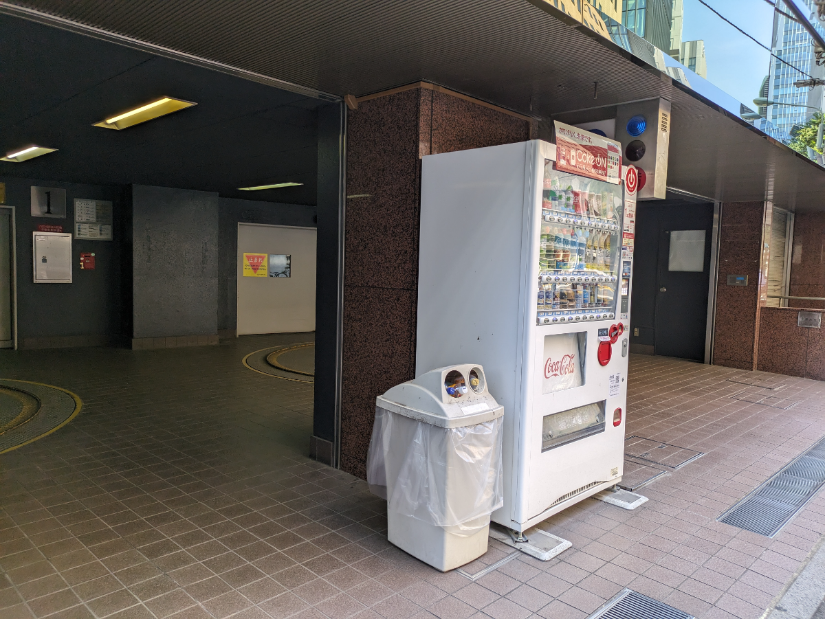 v20251009150657/fresh/building/J00100383627_9