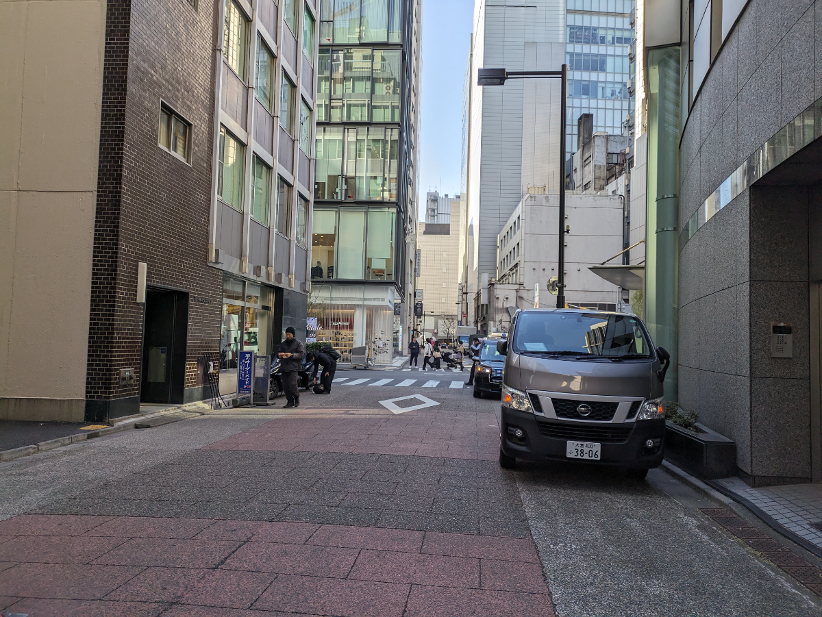 v20251009150657/fresh/building/J00100385351_10