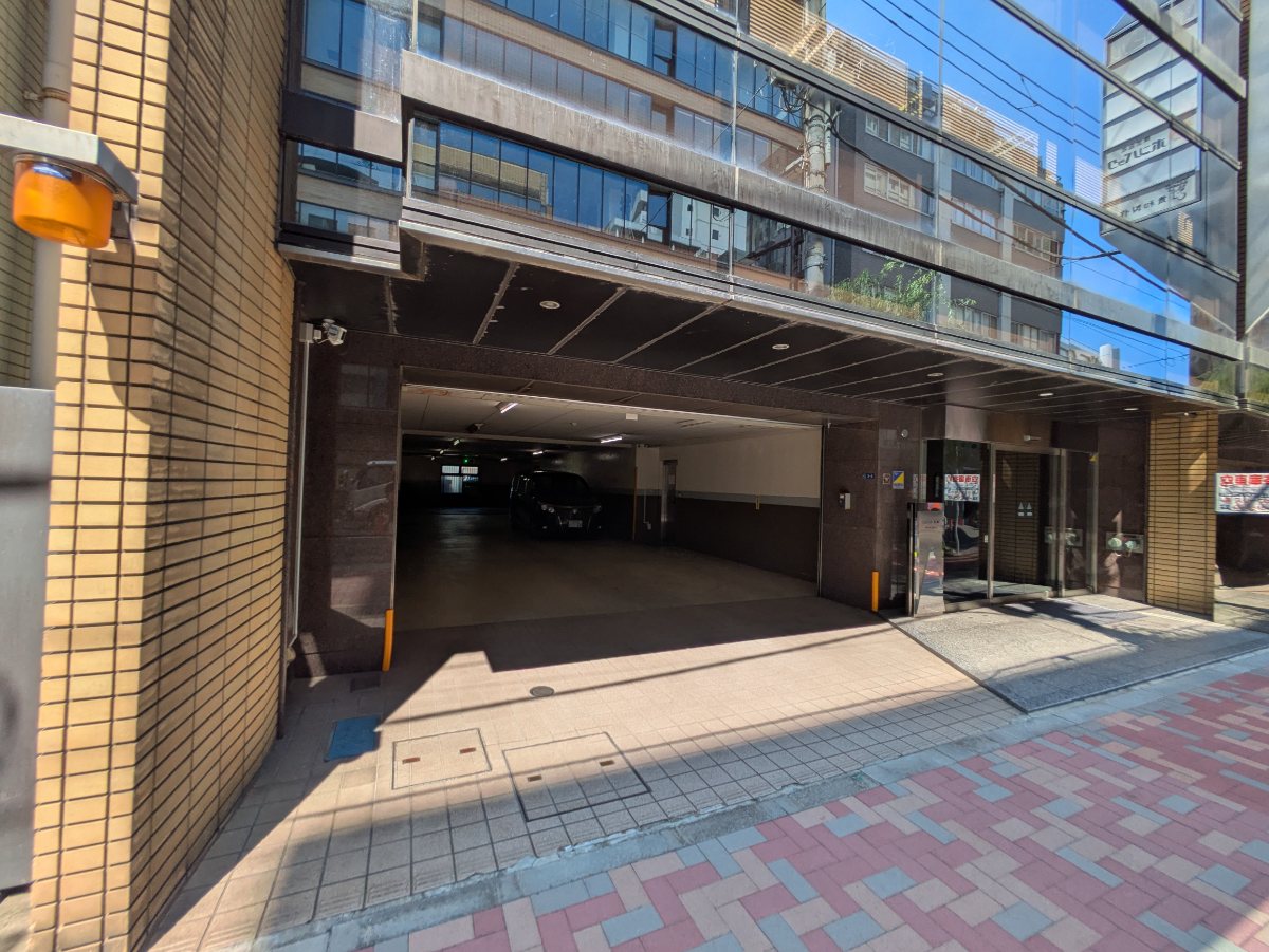 v20251009150657/fresh/building/J00100390603_17