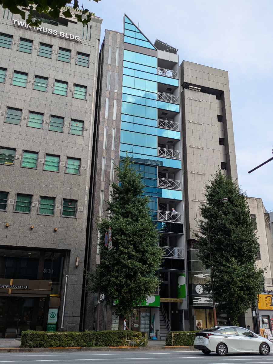 v20251009150657/fresh/building/J00100393126_6