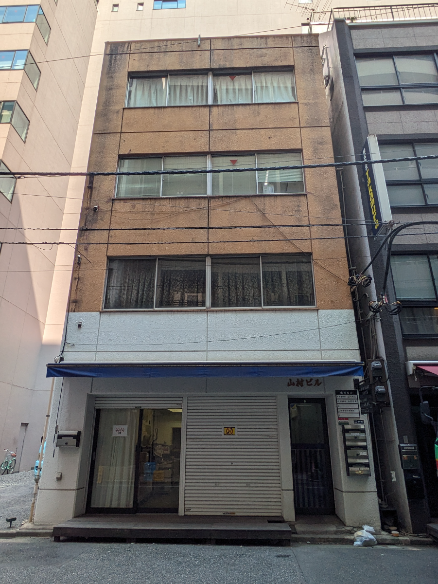 v20251009150657/fresh/building/J00100393754_1
