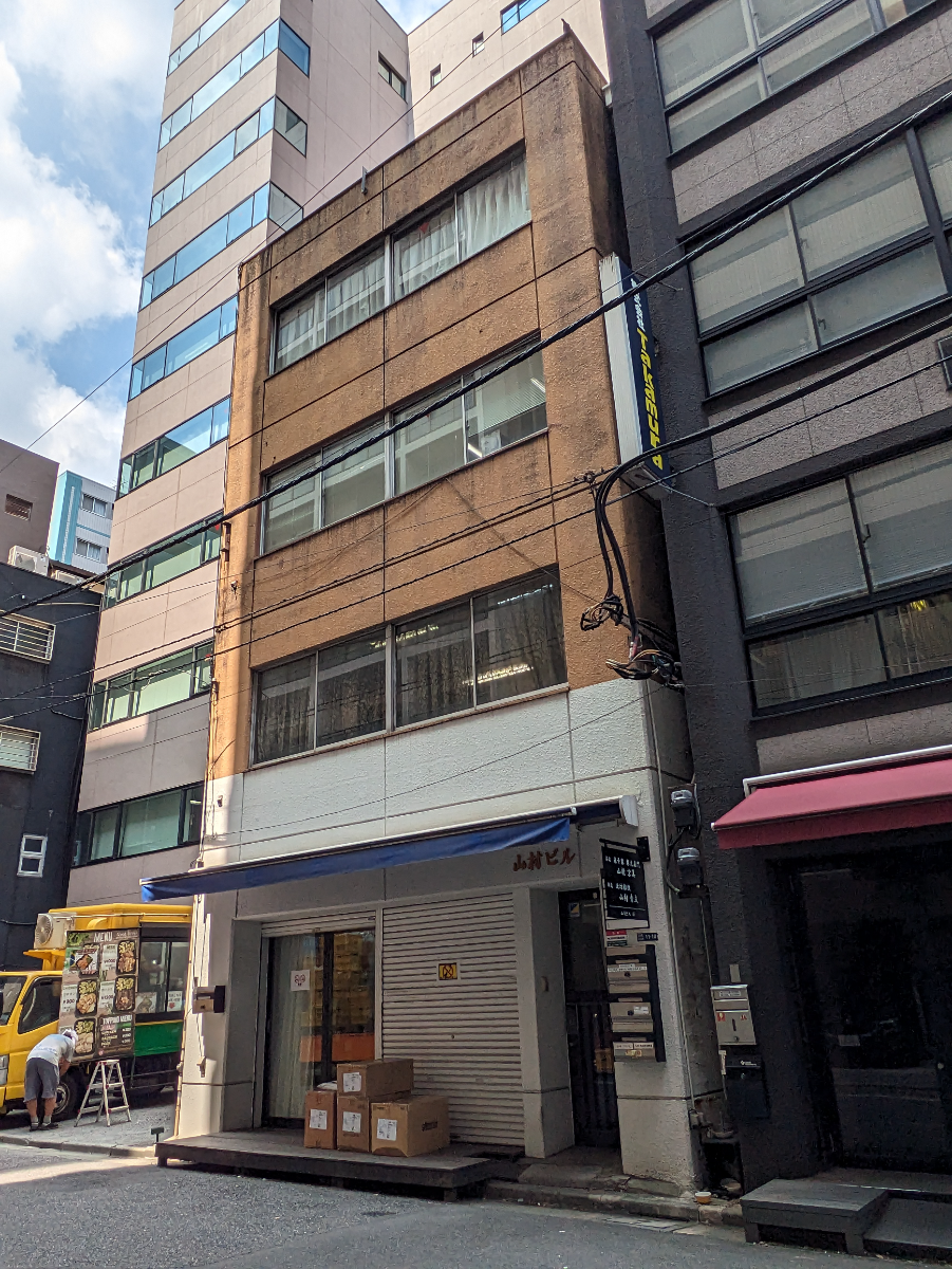 v20251009150657/fresh/building/J00100393754_7