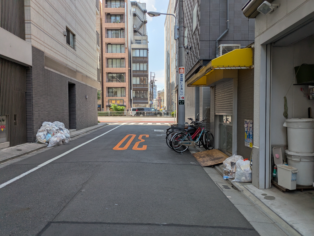v20251009150657/fresh/building/J00100401728_2