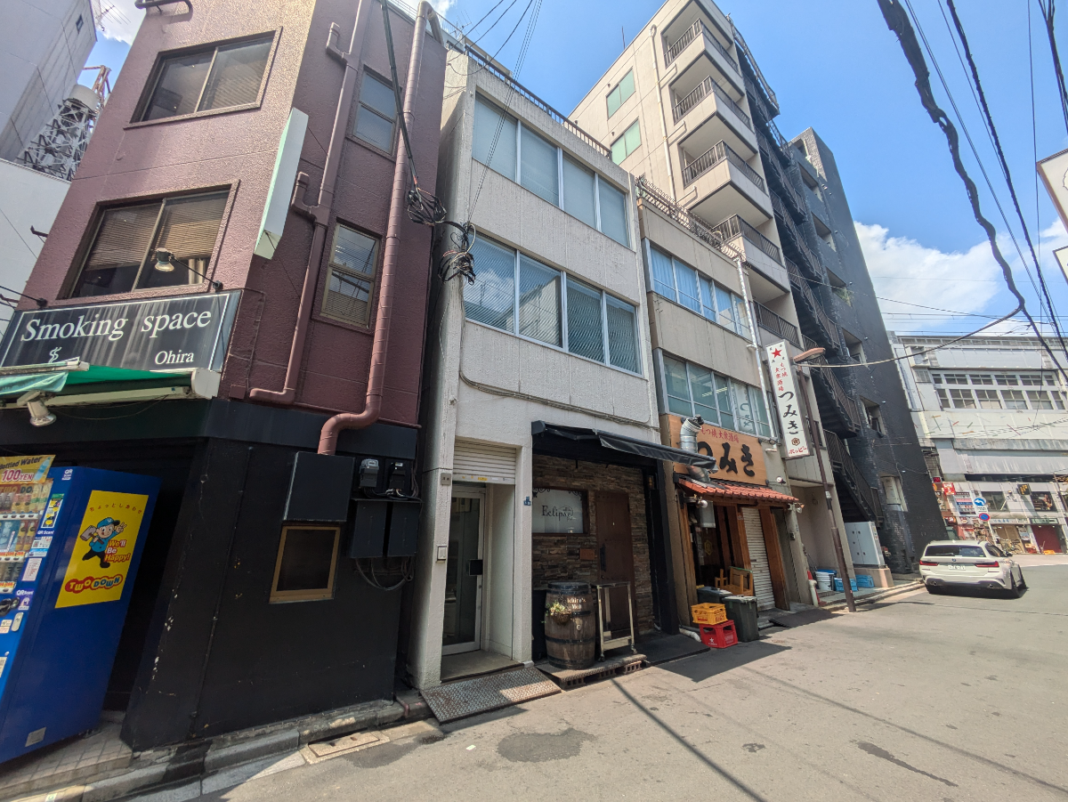 v20251009150657/fresh/building/J00100401977_5