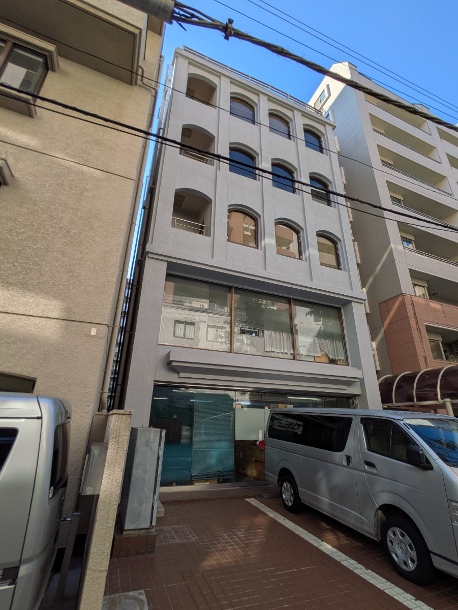 v20251009150657/fresh/building/J00100402073_9