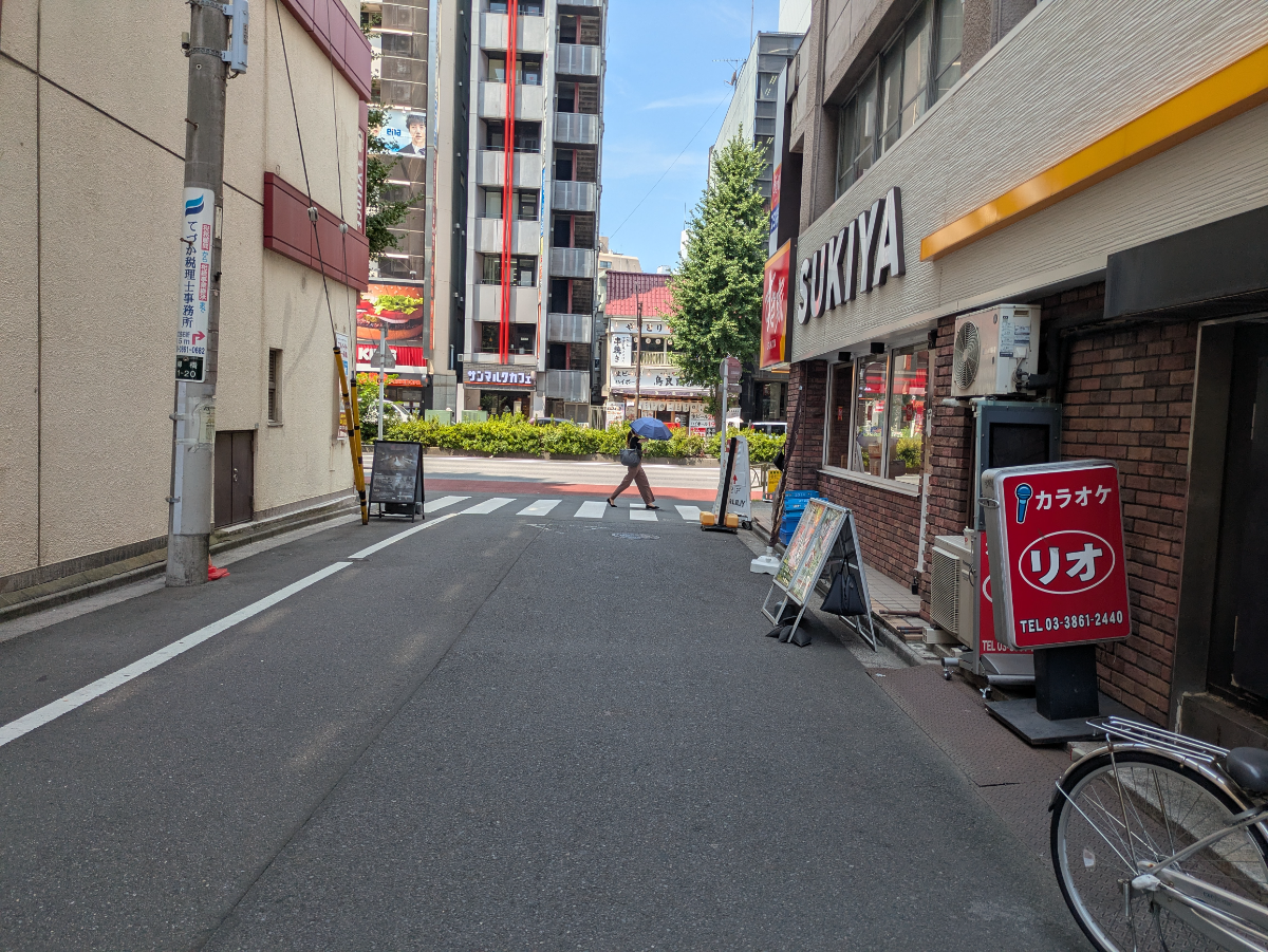 v20251009150657/fresh/building/J00100402682_2