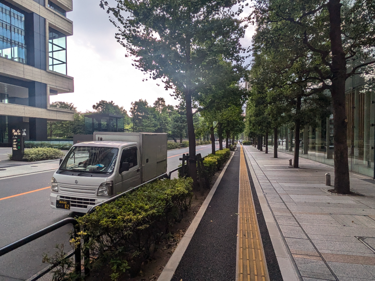v20251009150657/fresh/building/J00100403545_11