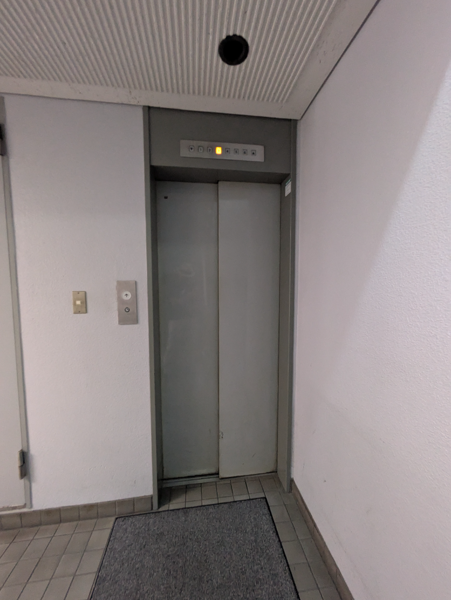 v20251009150657/fresh/building/J00100404285_4