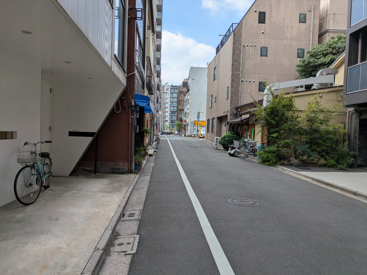 v20251009150657/fresh/building/J00100404547_2