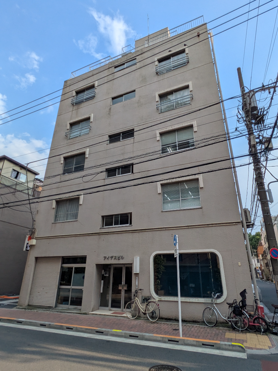 v20251009150657/fresh/building/J00100405162_6