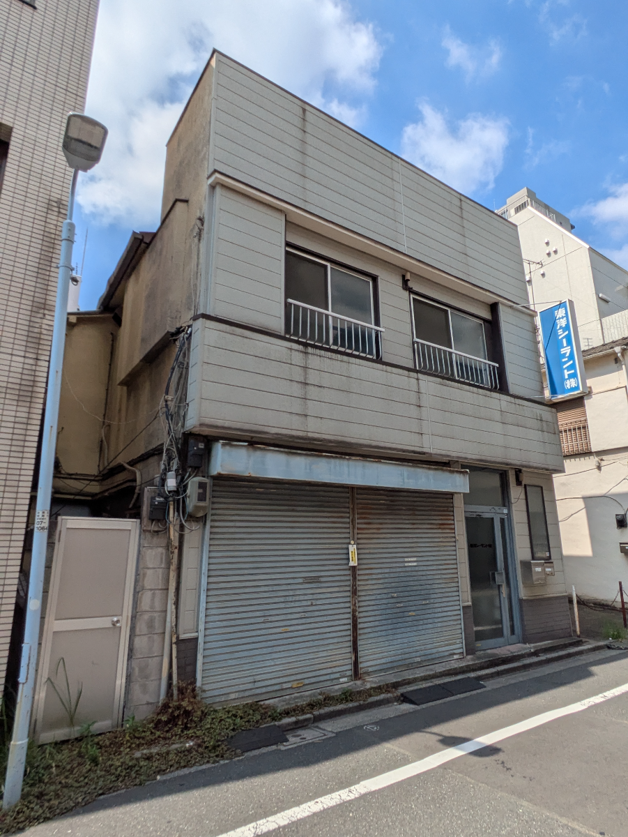 v20251009150657/fresh/building/J00100406338_6