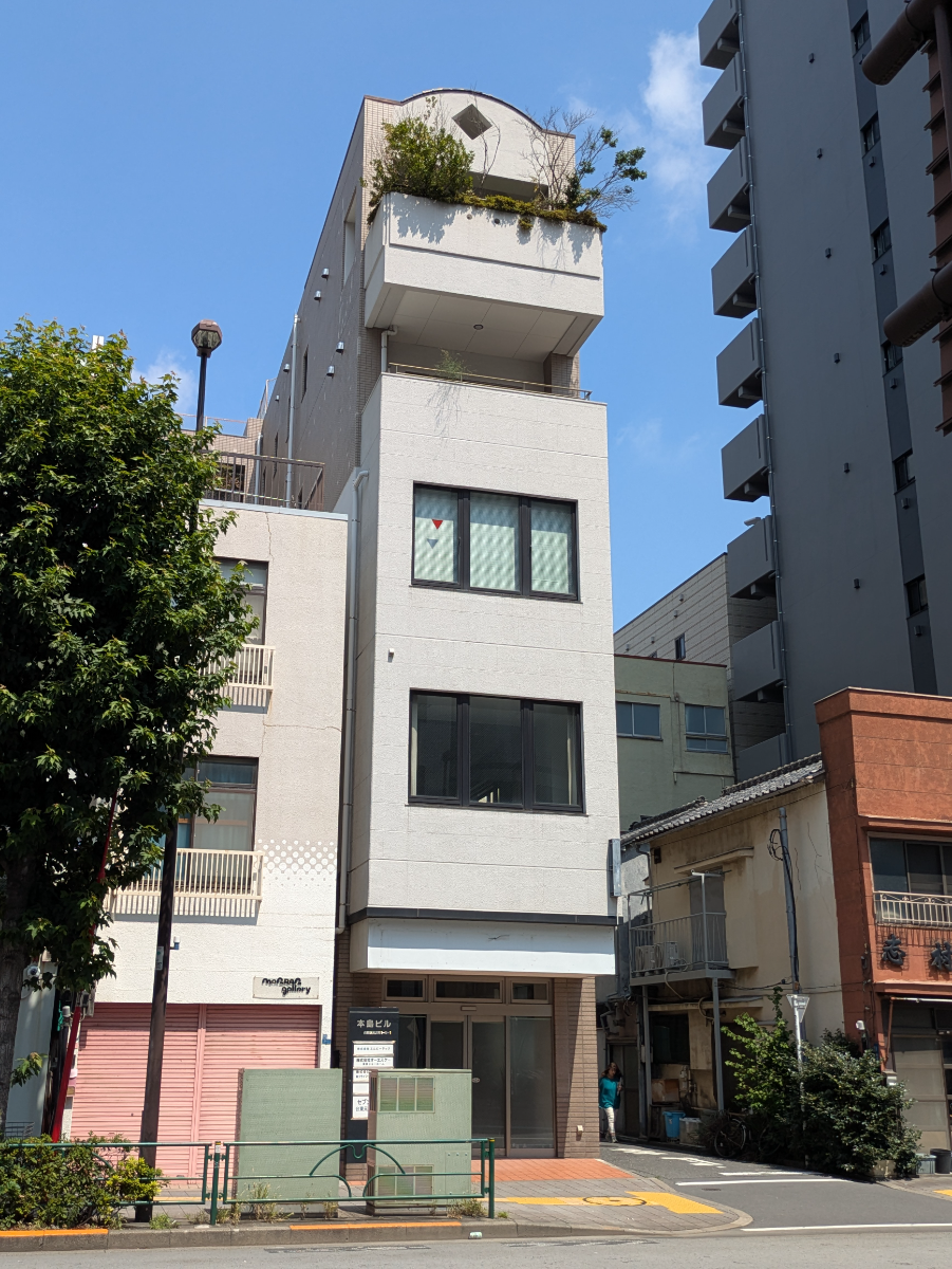 v20251009150657/fresh/building/J00100415213_5