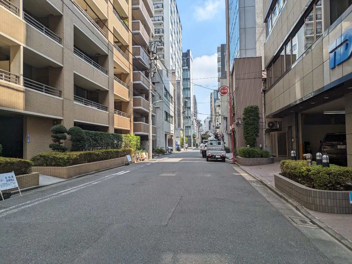 v20251009150657/fresh/building/J00100419063_10