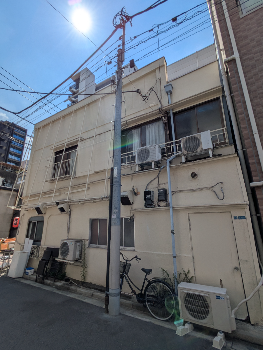 v20251009150657/fresh/building/J00100421539_9