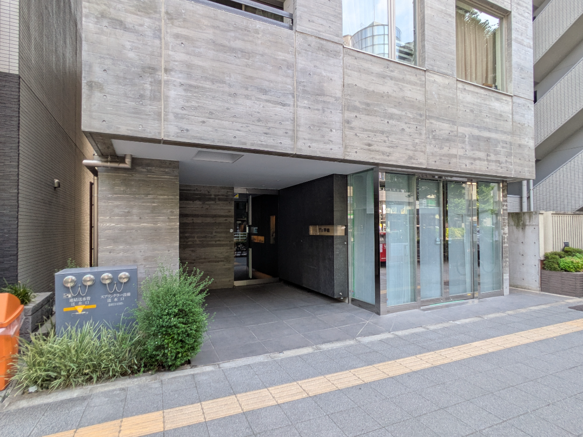v20251009150657/fresh/building/J00100425574_12
