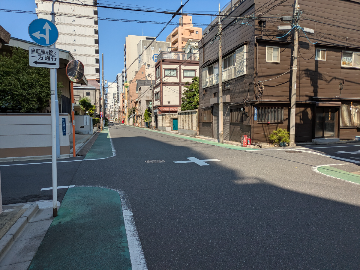 v20251009150657/fresh/building/J00100425668_2