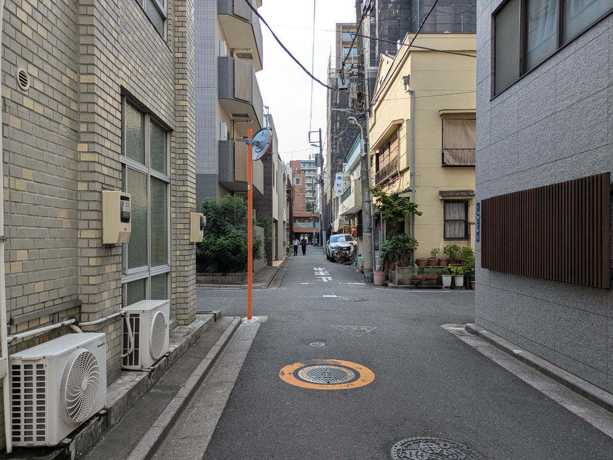 v20251009150657/fresh/building/J00100608755_2
