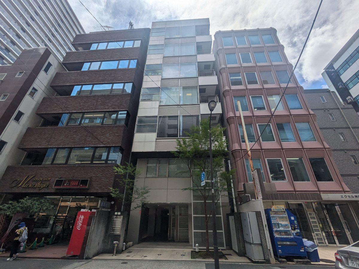 v20251010150707/fresh/building/J00100376552_1