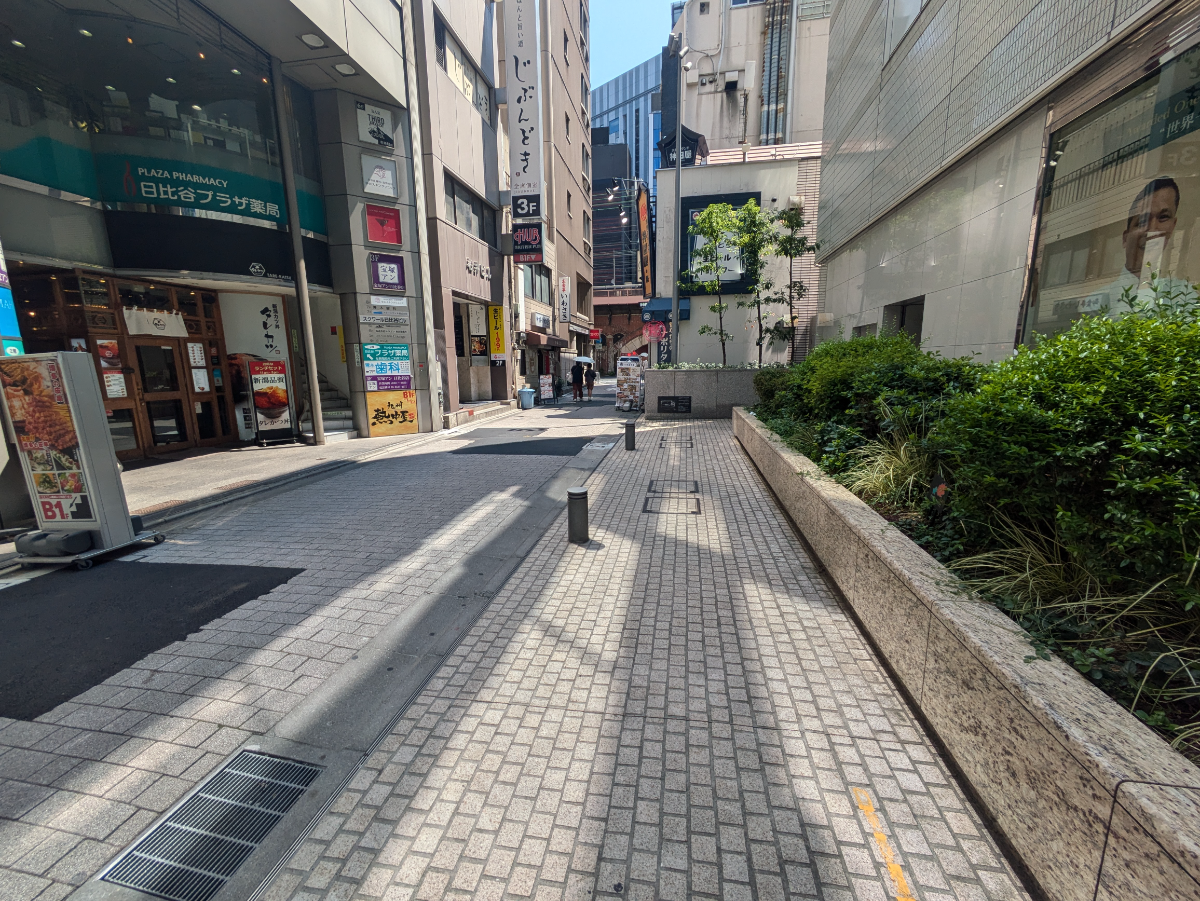 v20251010150707/fresh/building/J00100382006_2