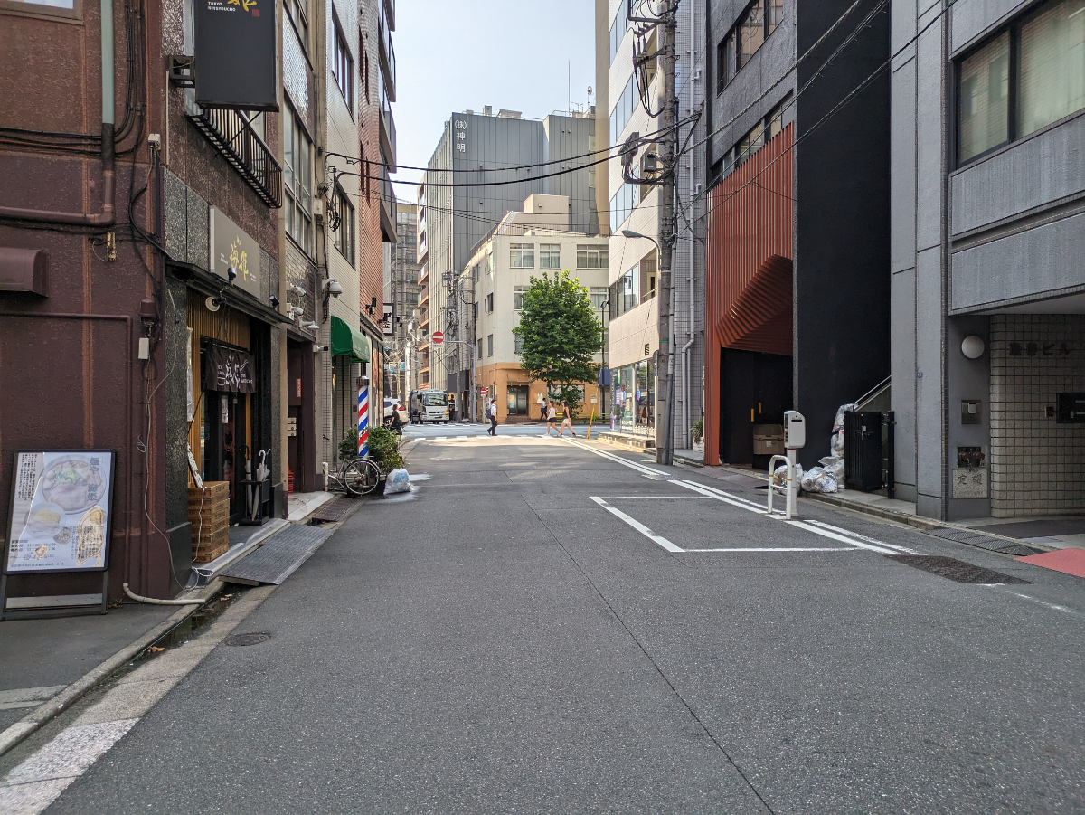 v20251010150707/fresh/building/J00100382589_7