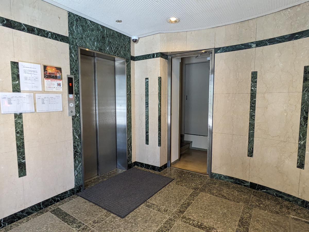 v20251010150707/fresh/building/J00100383387_11