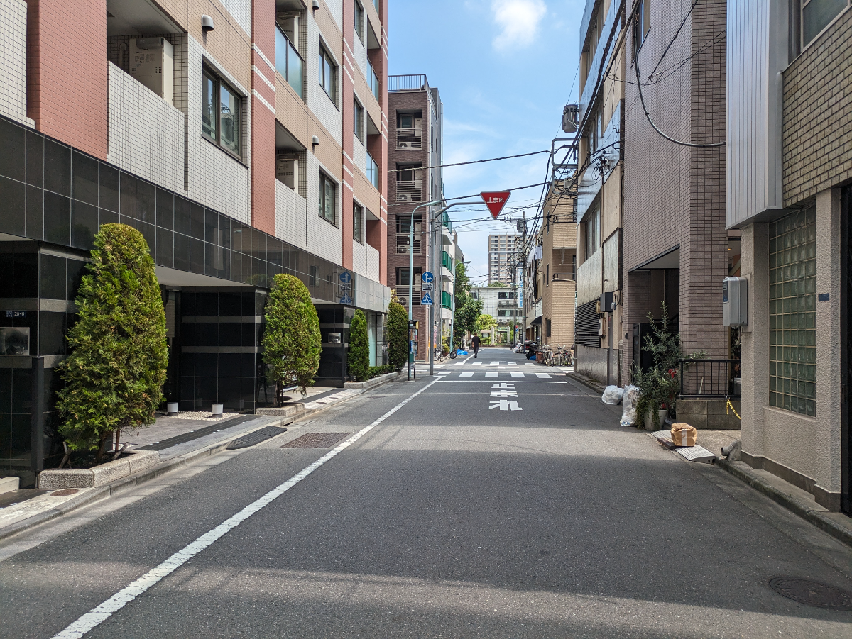 v20251010150707/fresh/building/J00100404575_2
