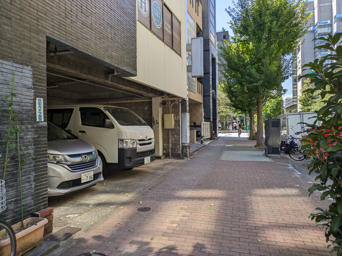 v20251010150707/fresh/building/J00100405854_2
