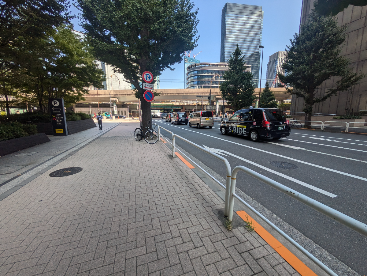 v20251010150707/fresh/building/J00100468048_10