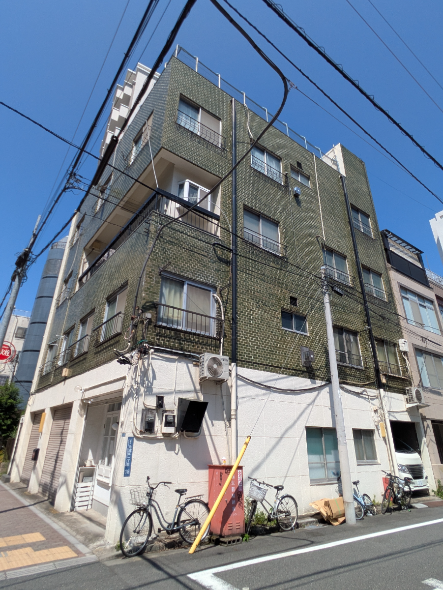 v20251010150708/fresh/building/J00100357747_9