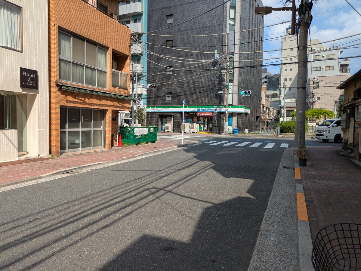 v20251010150708/fresh/building/J00100366475_16