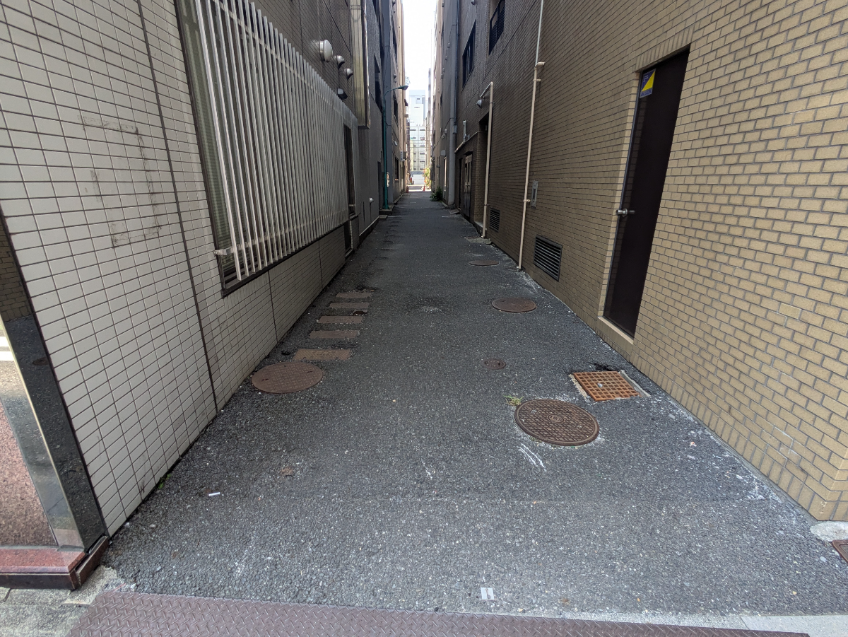 v20251010150708/fresh/building/J00100381753_13