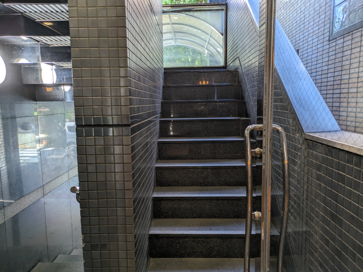 v20251010150708/fresh/building/J00100383340_22