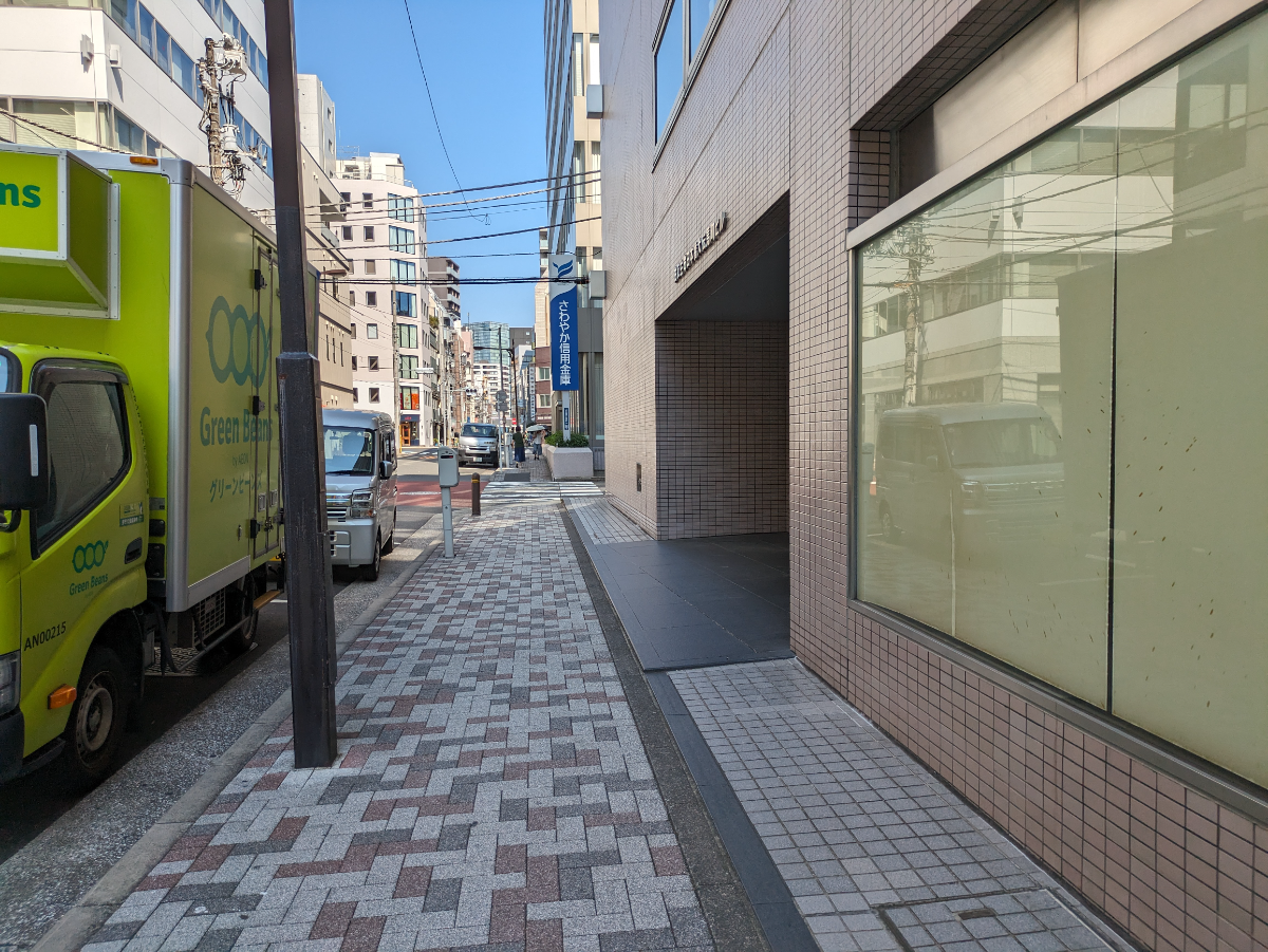 v20251010150708/fresh/building/J00100390479_12