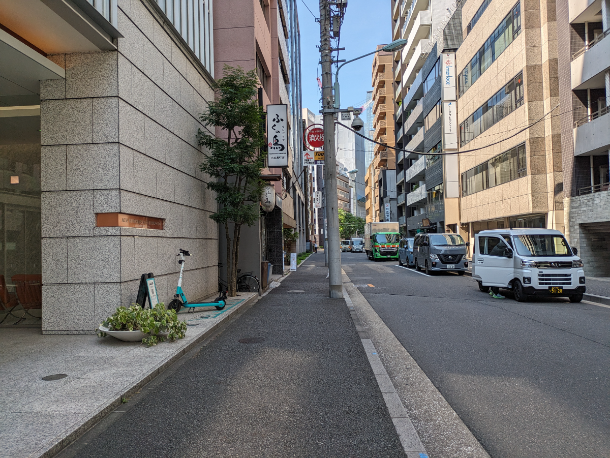 v20251010150708/fresh/building/J00100401895_12