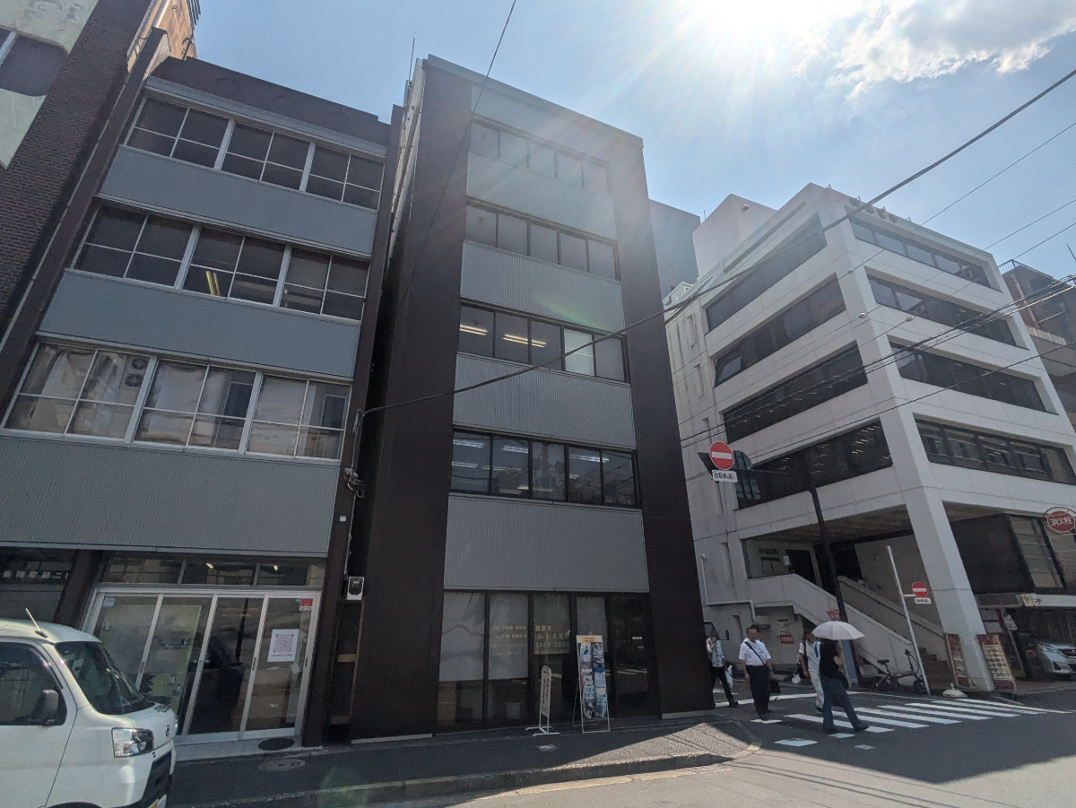 v20251010150708/fresh/building/J00100404102_9