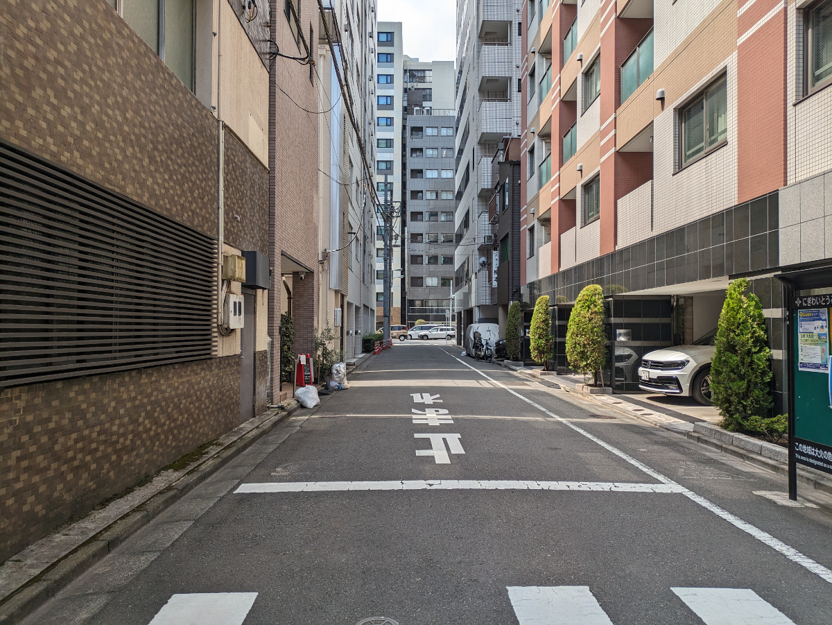 v20251010150708/fresh/building/J00100404575_13