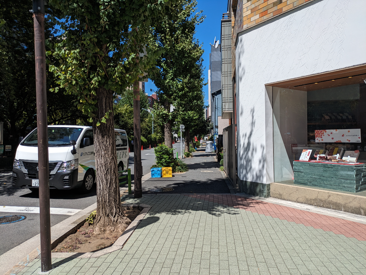 v20251010150708/fresh/building/J00100406845_11